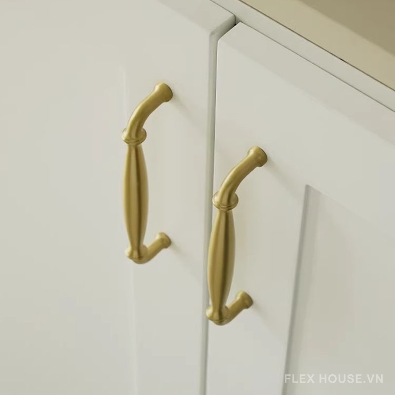 Tay nắm tủ đồng vàng phong cách châu Âu L3068 8 Tay nắm tủ đồng vàng phong cách châu Âu L3068 14