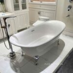 Bồn tắm lập thể cao cấp chân bạc TOTO PPY1806PWNE.S