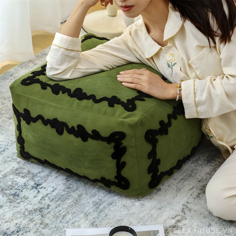 Ghế đôn phòng khách thêu nổi forest HD0749 4 Ghế đôn phòng khách thêu nổi forest HD0749 6