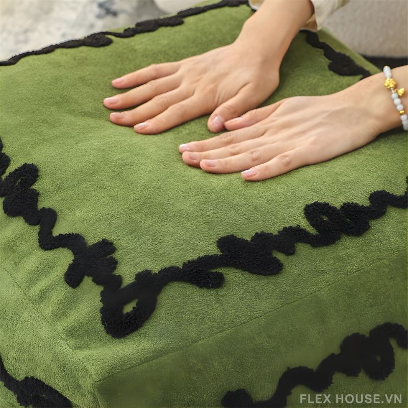 Ghế đôn phòng khách thêu nổi forest HD0749 1 Ghế đôn phòng khách thêu nổi forest HD0749