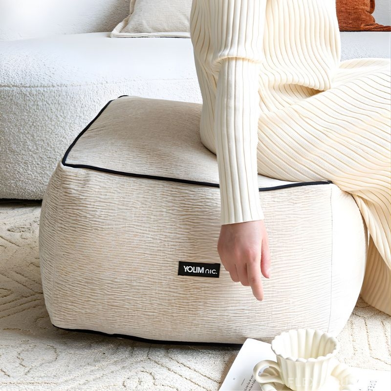 Ghế đôn trang trí đệm nhung chenille HC2747 3 Ghế đôn trang trí đệm nhung chenille HC2747 6