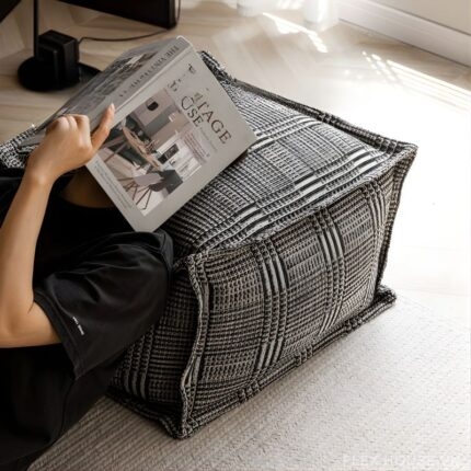 Ghế đôn trang trí họa tiết caro retro HC4999