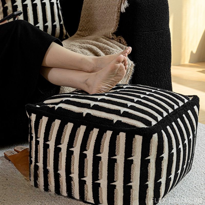 Ghế đôn trang trí họa tiết hình học tối giản HC9477 5 Ghế đôn trang trí họa tiết hình học tối giản HC9477 7