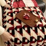 Ghế đôn vải nỉ họa tiết hình học retro HC9586