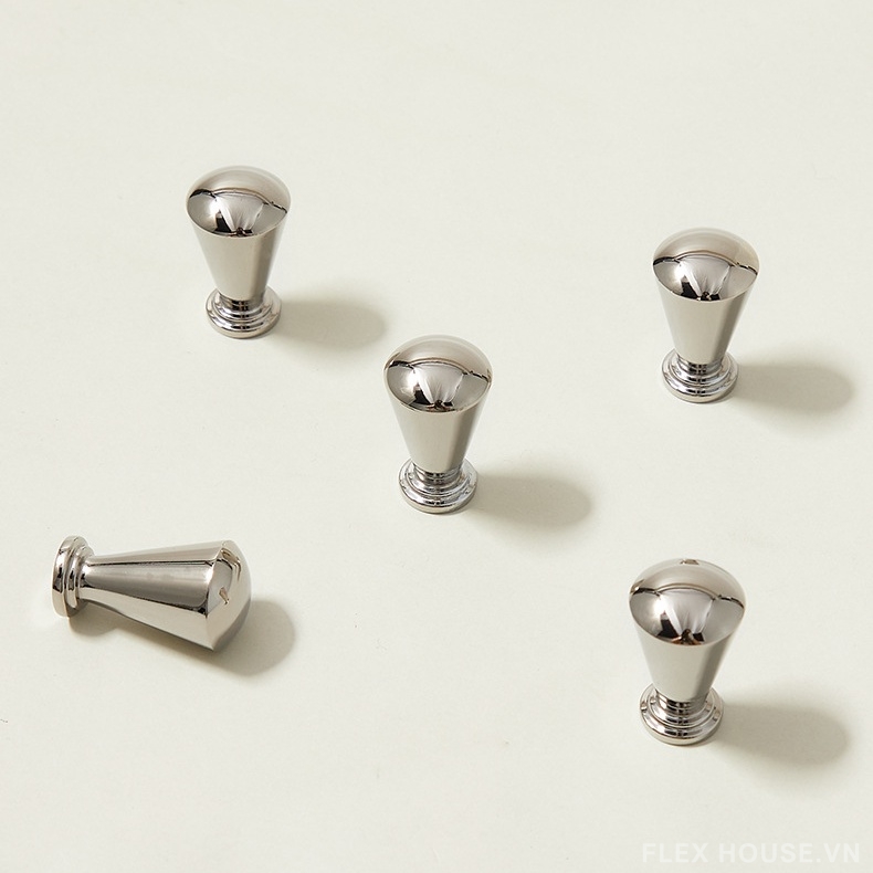 Núm tay nắm cánh tủ đồng kiểu Pháp màu bạc PALO827 2 Núm tay nắm cánh tủ đồng kiểu Pháp màu bạc PALO827 7