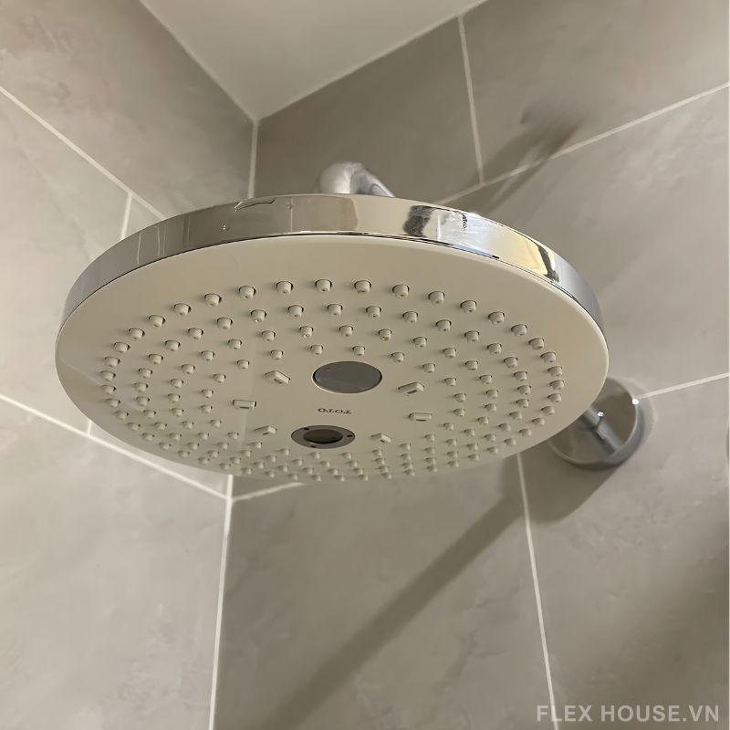 Sen tắm dáng tròn gắn tường TOTO TBW01004A 1 Sen tắm dáng tròn gắn tường TOTO TBW01004A