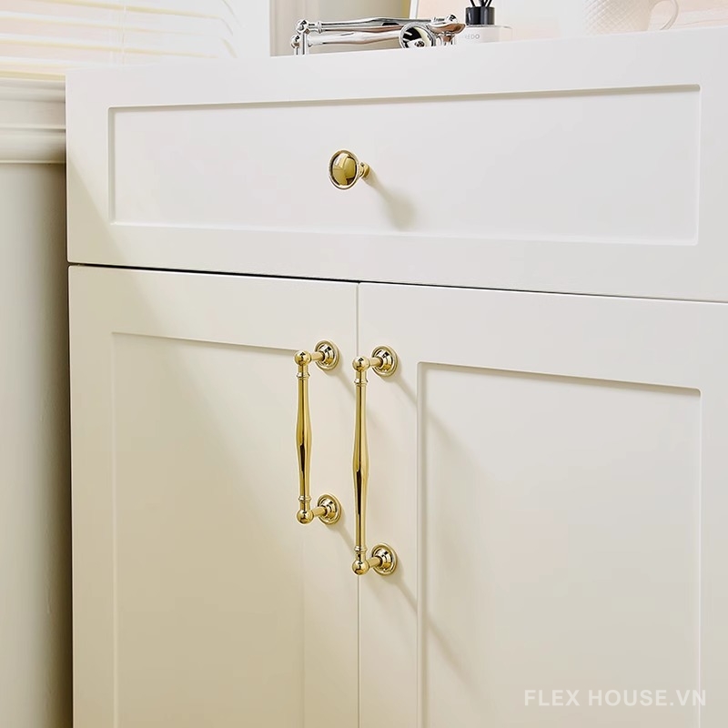 Tay nắm đồng kiểu Pháp sang trọng decor kệ tủ PALO4726 6 Tay nắm đồng kiểu Pháp sang trọng decor kệ tủ PALO4726 10