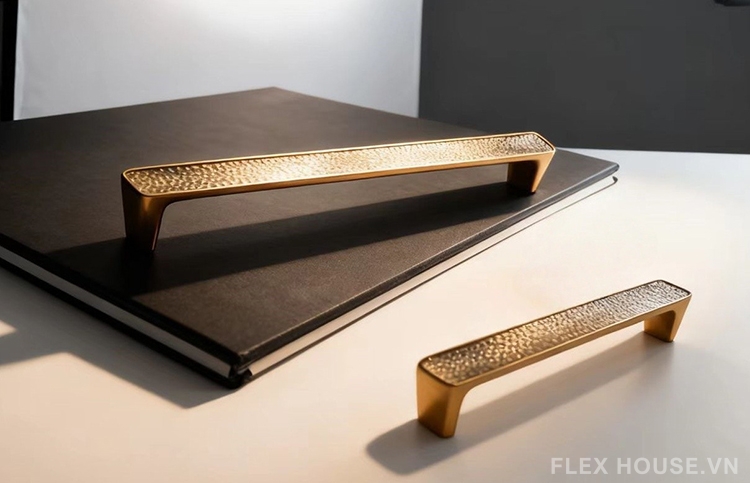 Tay nắm tủ hợp kim họa tiết dập nổi JC15 6 Tay nắm tủ hợp kim họa tiết dập nổi JC15 12