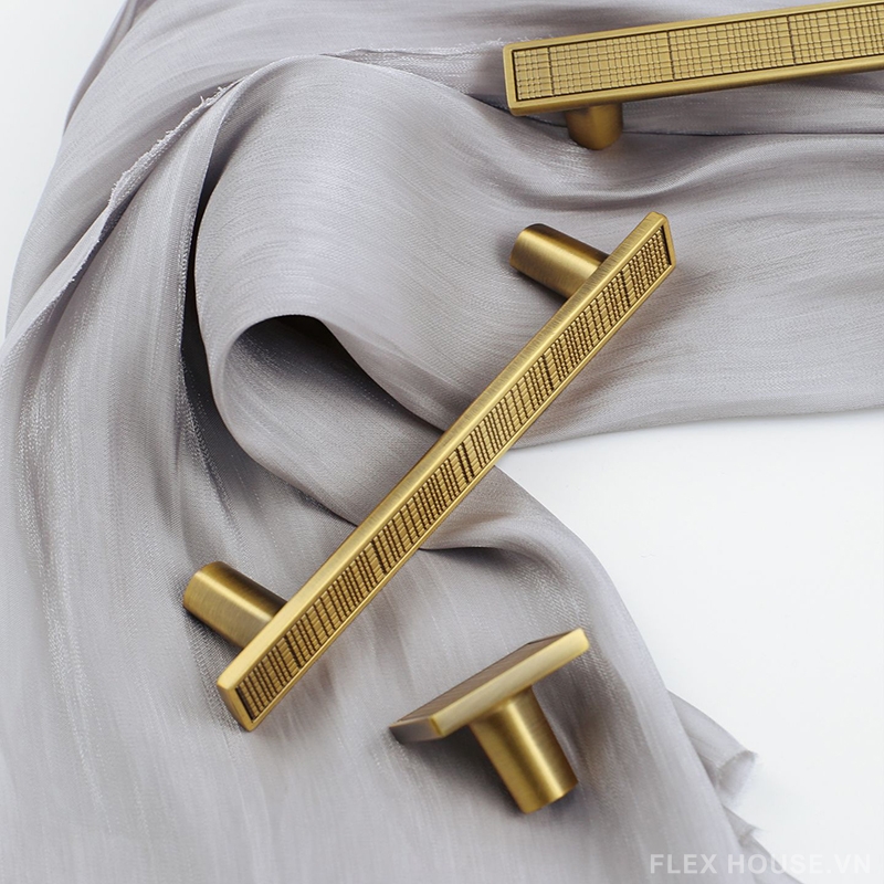 Tay nắm tủ hợp kim họa tiết kẻ ô Retro JC7910 7 Tay nắm tủ hợp kim họa tiết kẻ ô Retro JC7910 12