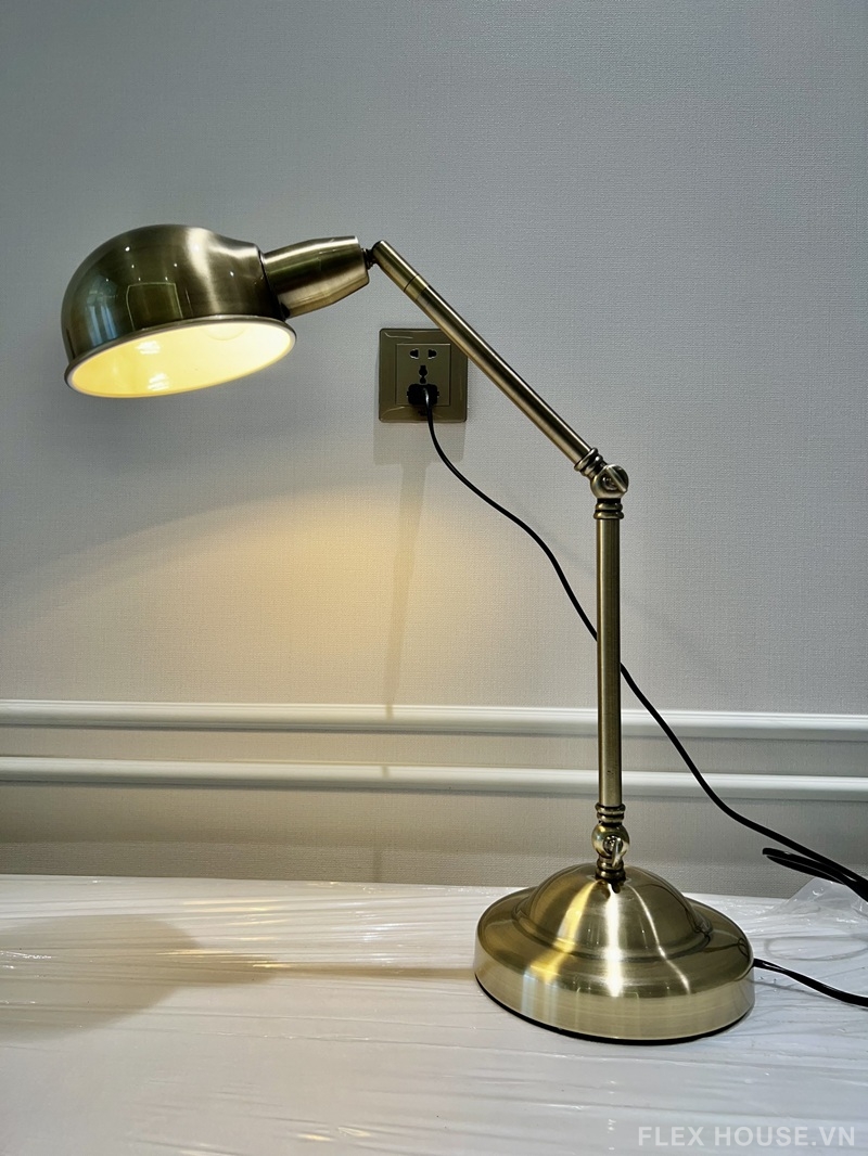 Đèn để bàn phong cách hiện đại DB25 3 Đèn để bàn phong cách hiện đại DB25