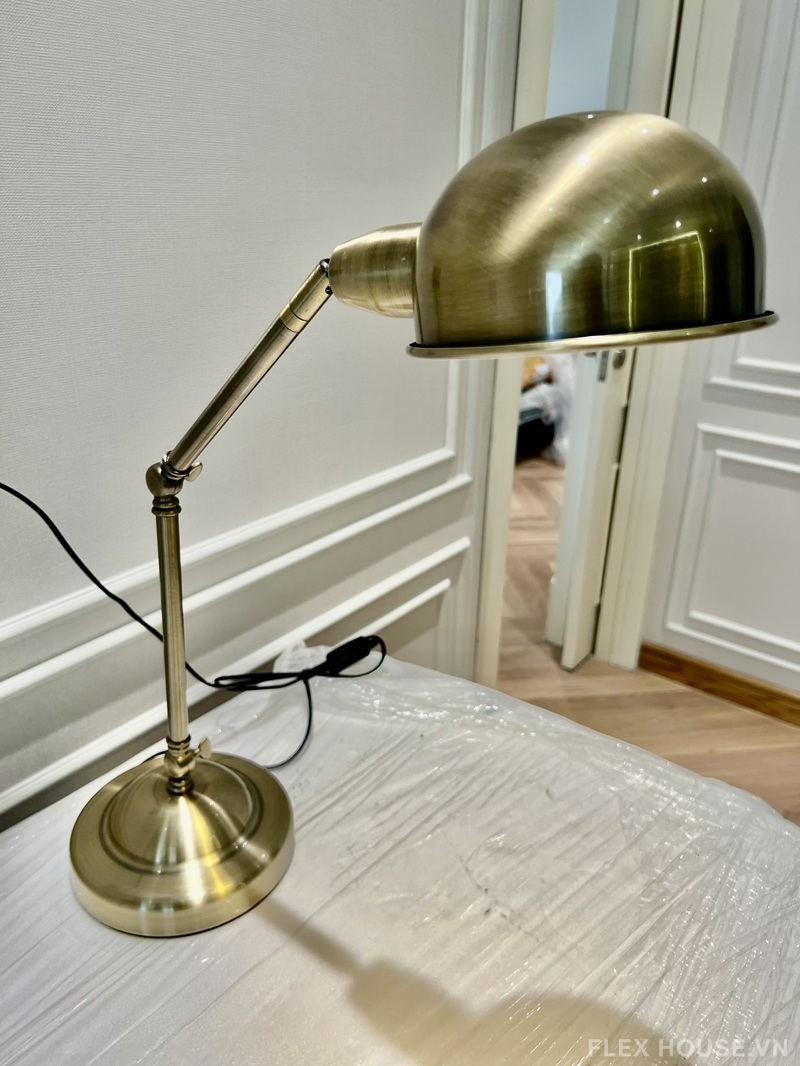 Đèn để bàn phong cách hiện đại DB25 4 Đèn để bàn phong cách hiện đại DB25