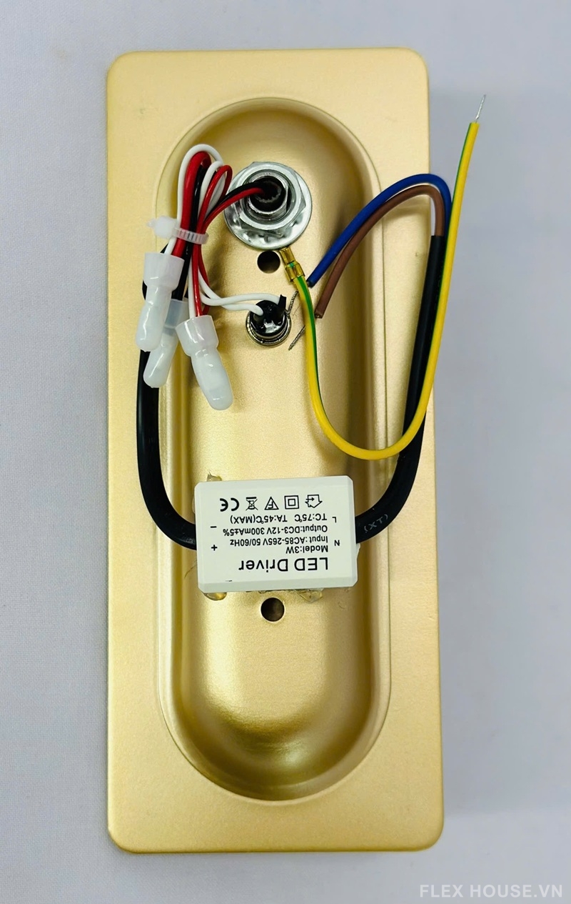 Đèn tường hiện đại lắp âm vách thân hợp kim VRT25 10 Đèn tường hiện đại lắp âm vách thân hợp kim VRT25