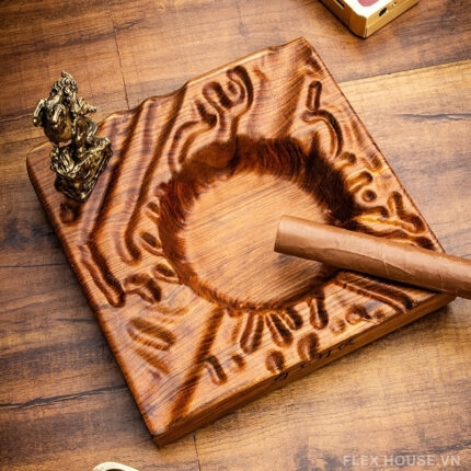 Gạt tàn cigar gỗ đàn hương khắc nổi thủ công LBS2572