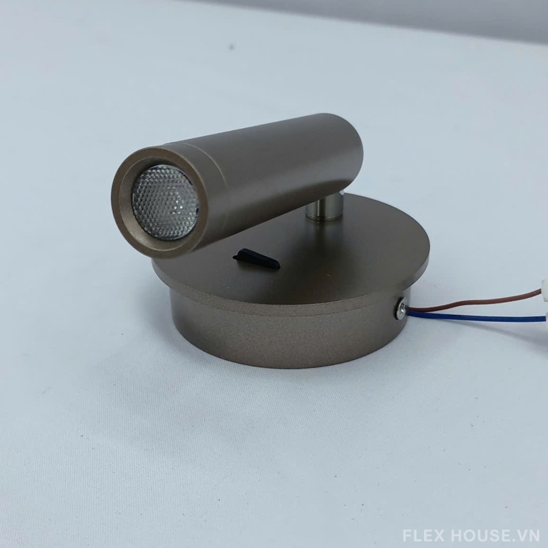 Đèn tường rọi tranh gương spa bằng hợp kim lắp nổi VRT21 6 Đèn tường rọi tranh gương spa bằng hợp kim lắp nổi VRT21