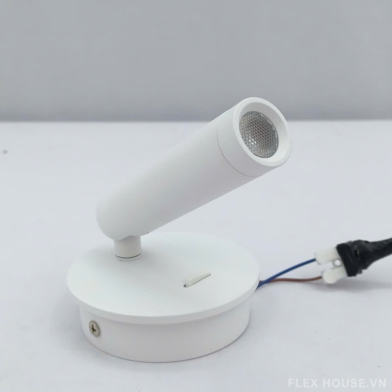 Đèn tường rọi tranh gương spa bằng hợp kim lắp nổi VRT21 3 Đèn tường rọi tranh gương spa bằng hợp kim lắp nổi VRT21