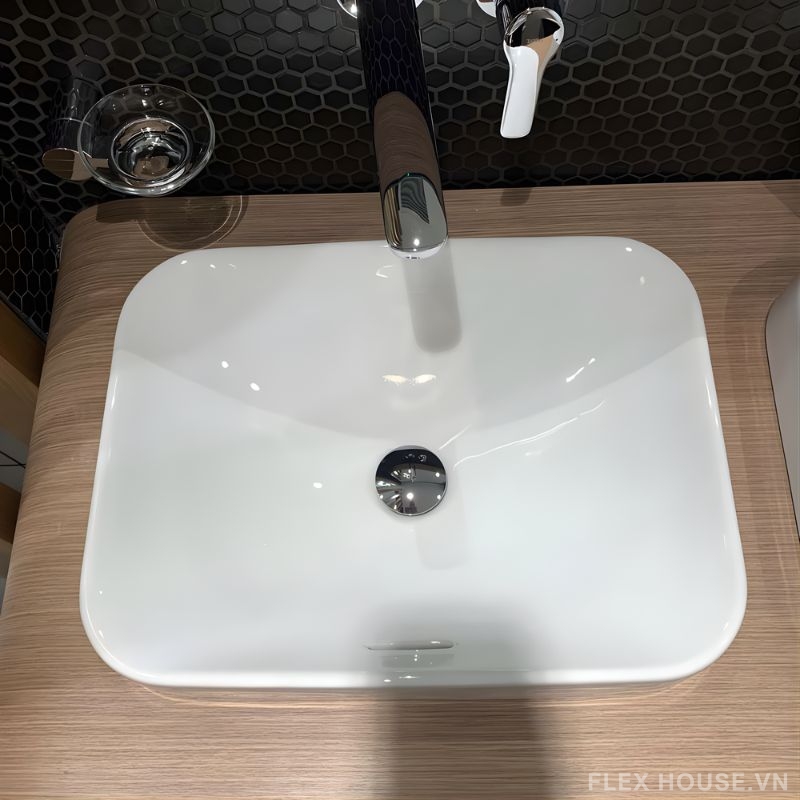 Chậu rửa mặt men sứ cao cấp đặt bàn TOTO LT5715 3 Chậu rửa mặt men sứ cao cấp đặt bàn TOTO LT5715 5