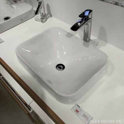 Chậu rửa mặt men sứ cao cấp đặt bàn TOTO LT5715