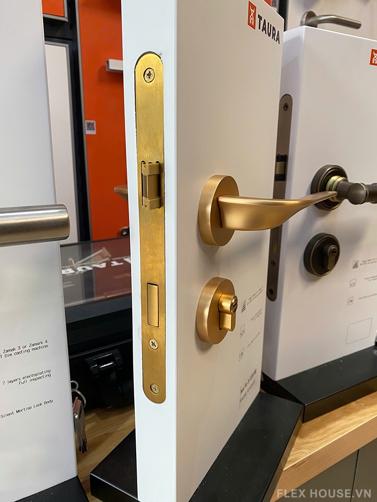 Khoá cửa phân thể tay gạt phòng ngủ Taura D72Z203 10 Khoá cửa phân thể tay gạt phòng ngủ Taura D72Z203 16