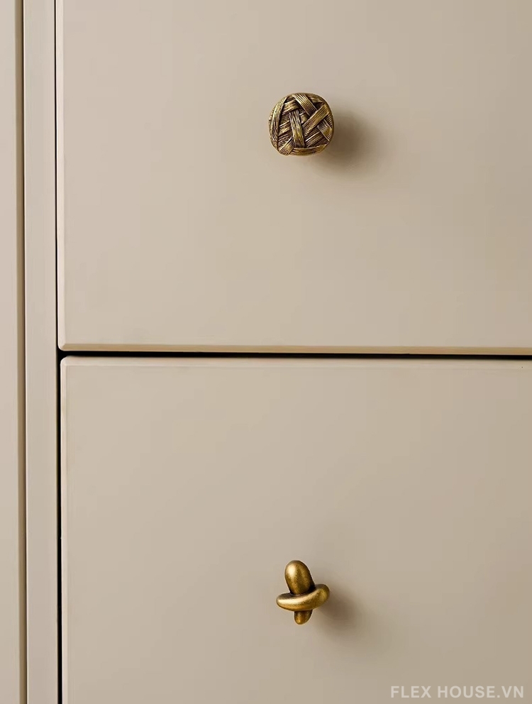 Núm tay nắm tủ đồng đan chéo cổ điển Woven Knot LT7587 10 Núm tay nắm tủ đồng đan chéo cổ điển Woven Knot LT7587 15