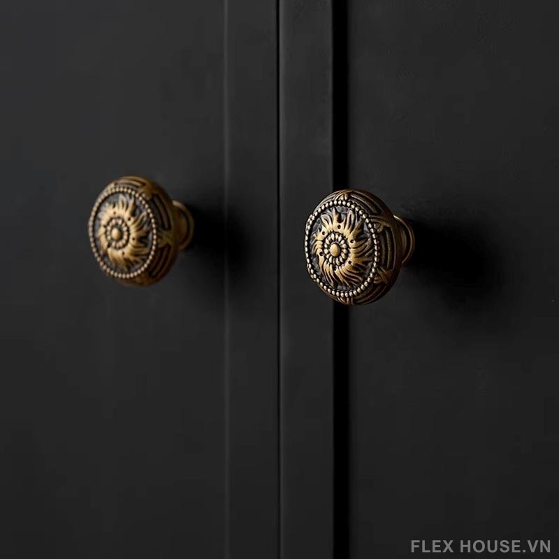 Núm tay nắm tủ đồng hoa văn cổ điển Sunflower LT555 12 Núm tay nắm tủ đồng hoa văn cổ điển Sunflower LT555 18