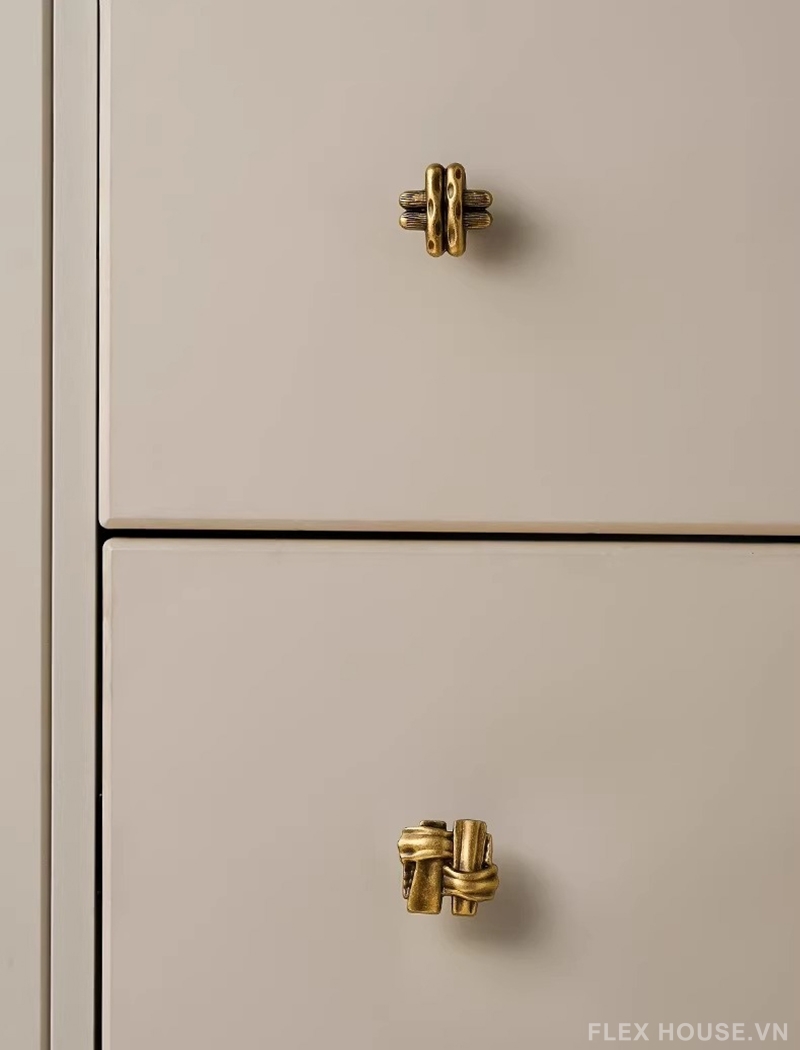 Núm tay nắm tủ đồng nút thắt cổ điển LT6375 13 Núm tay nắm tủ đồng nút thắt cổ điển LT6375 18