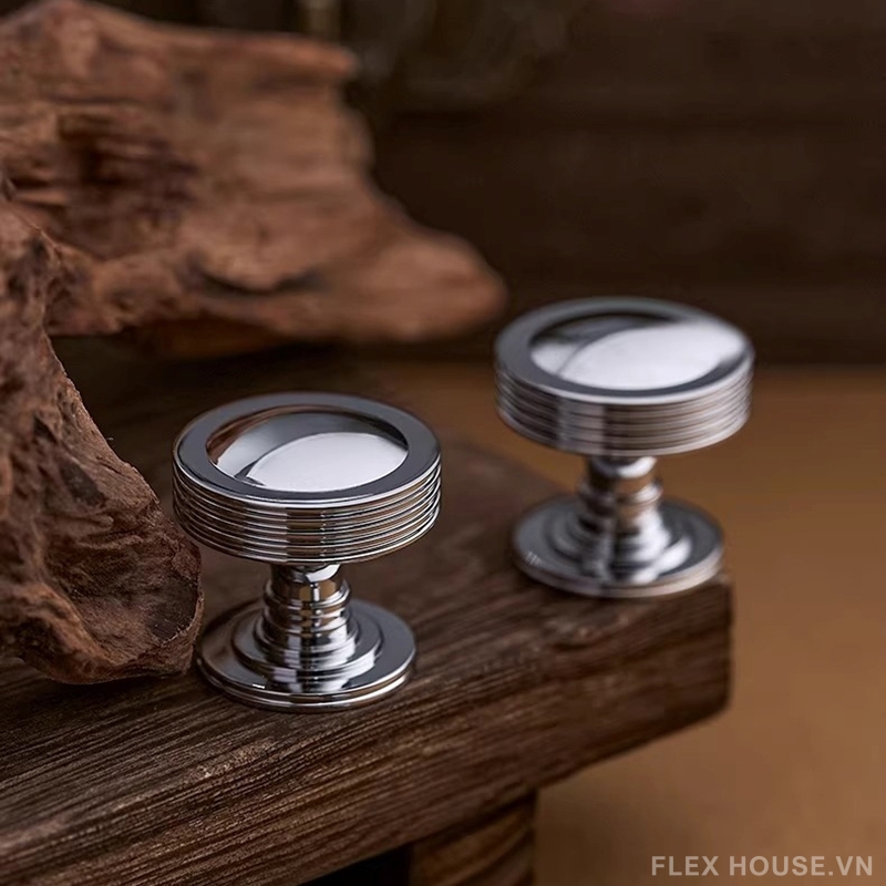 Núm tay nắm tủ đồng sang trọng màu bạc LT8419 (12) Núm tay nắm tủ đồng sang trọng màu bạc LT8419 1