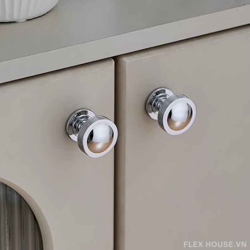 Núm tay nắm tủ đồng sang trọng màu bạc LT8419 12 Núm tay nắm tủ đồng sang trọng màu bạc LT8419 17