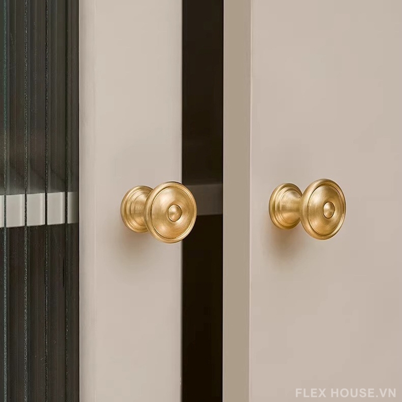 Núm tay nắm tủ đồng tròn phong cách Âu Retro LT5917 9 Núm tay nắm tủ đồng tròn phong cách Âu Retro LT5917 14