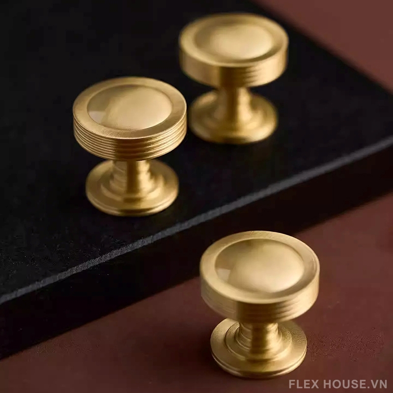 Núm tay nắm tủ đồng tròn phong cách châu Âu LT495 2 Núm tay nắm tủ đồng tròn phong cách châu Âu LT495 7