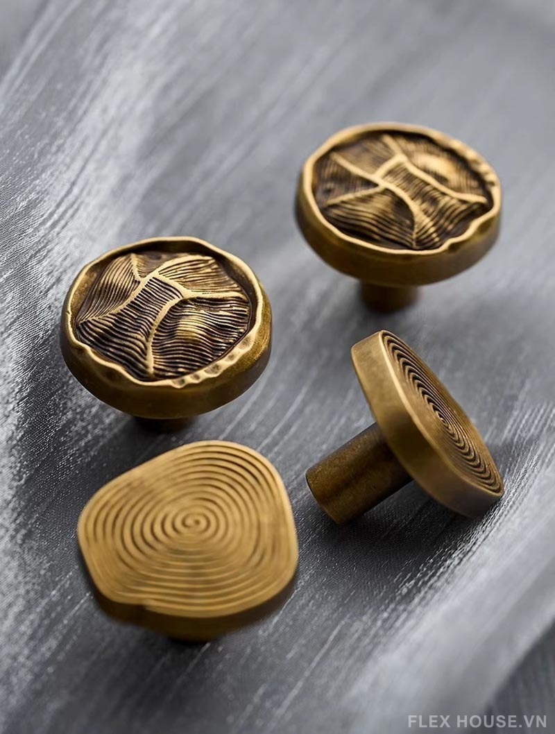 Núm tay nắm tủ đồng vân xoắn Retro LT784 4 Núm tay nắm tủ đồng vân xoắn Retro LT784 8