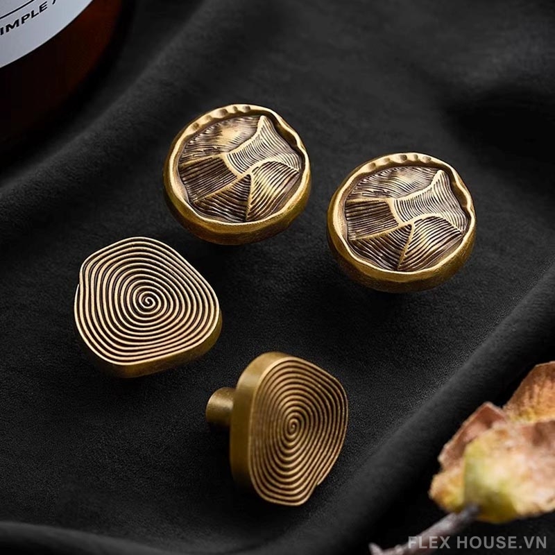 Núm tay nắm tủ đồng vân xoắn Retro LT784 7 Núm tay nắm tủ đồng vân xoắn Retro LT784 11