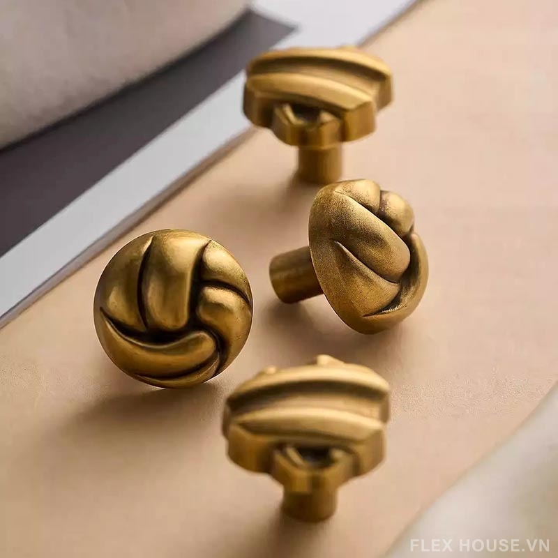 Núm tay nắm tủ đồng xoắn Retro Knot LT8309 6 Núm tay nắm tủ đồng xoắn Retro Knot LT8309 11