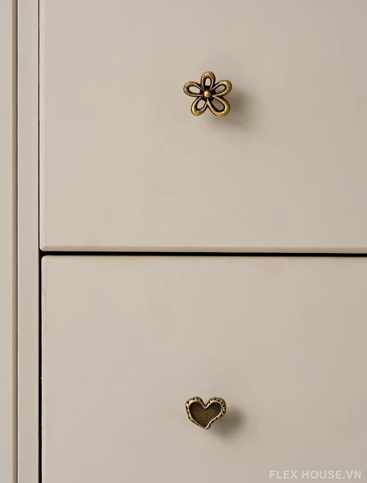 Núm tay nắm tủ hoa đồng cổ điển xinh xắn LT5668 6 Núm tay nắm tủ hoa đồng cổ điển xinh xắn LT5668 12