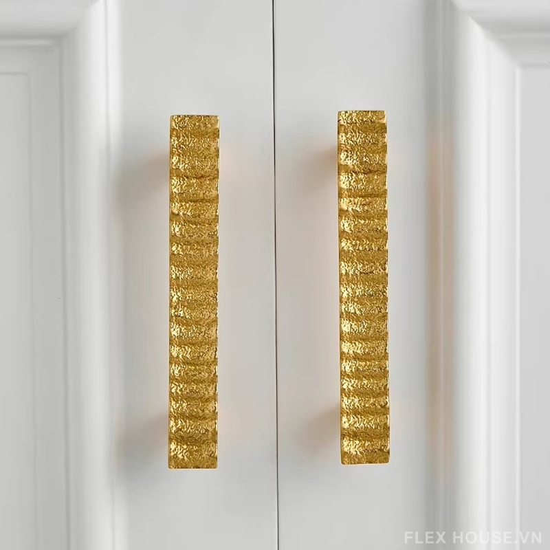 Tay nắm đồng thau tủ gân nổi nghệ thuật LT3989 12 Tay nắm đồng thau tủ gân nổi nghệ thuật LT3989 18