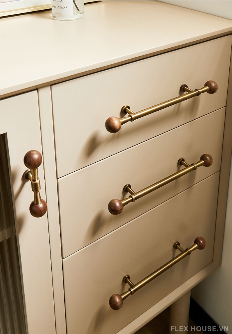Tay nắm tủ đồng Retro phối gỗ kiểu Pháp PALO1982 3 Tay nắm tủ đồng Retro phối gỗ kiểu Pháp PALO1982 7