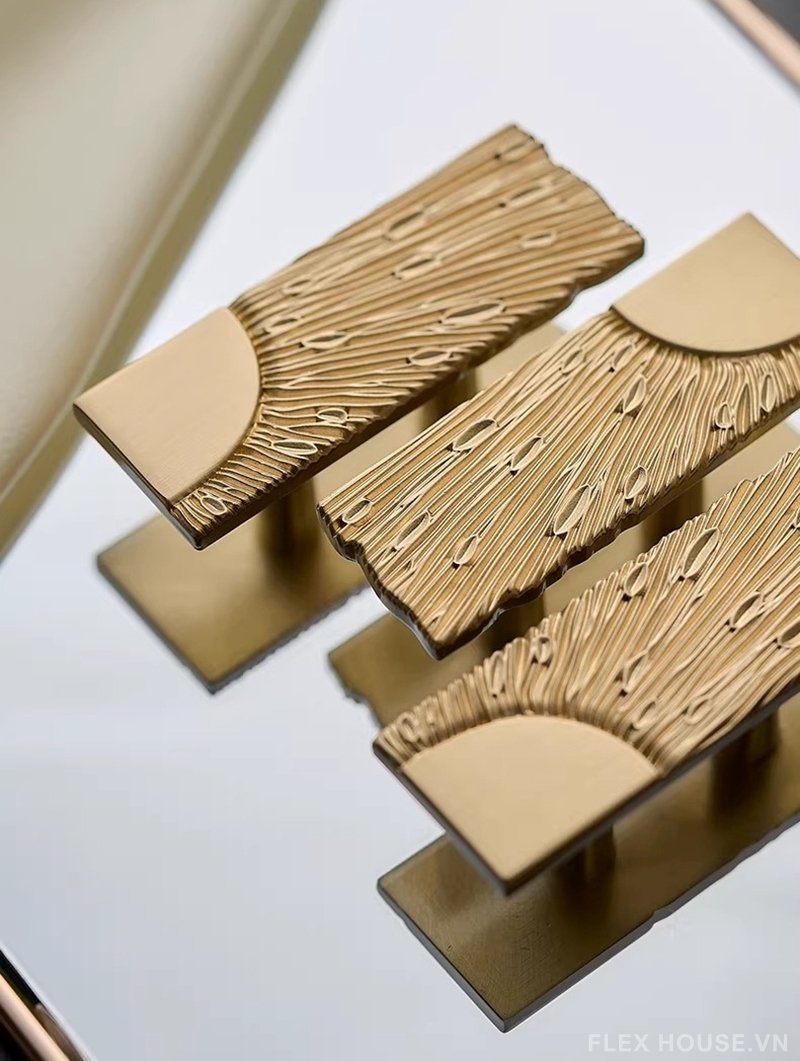 Tay nắm tủ đồng decor tia sáng hoàng kim LT2729 2 Tay nắm tủ đồng decor tia sáng hoàng kim LT2729 7