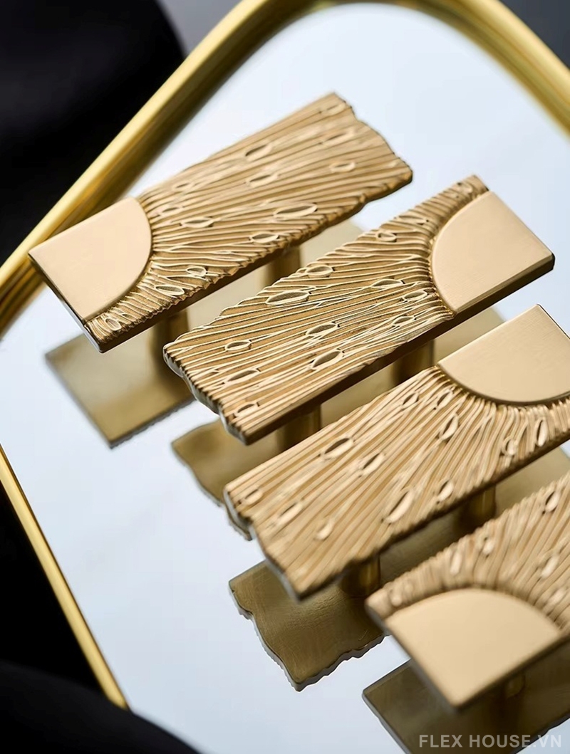 Tay nắm tủ đồng decor tia sáng hoàng kim LT2729 1 Tay nắm tủ đồng decor tia sáng hoàng kim LT2729 6