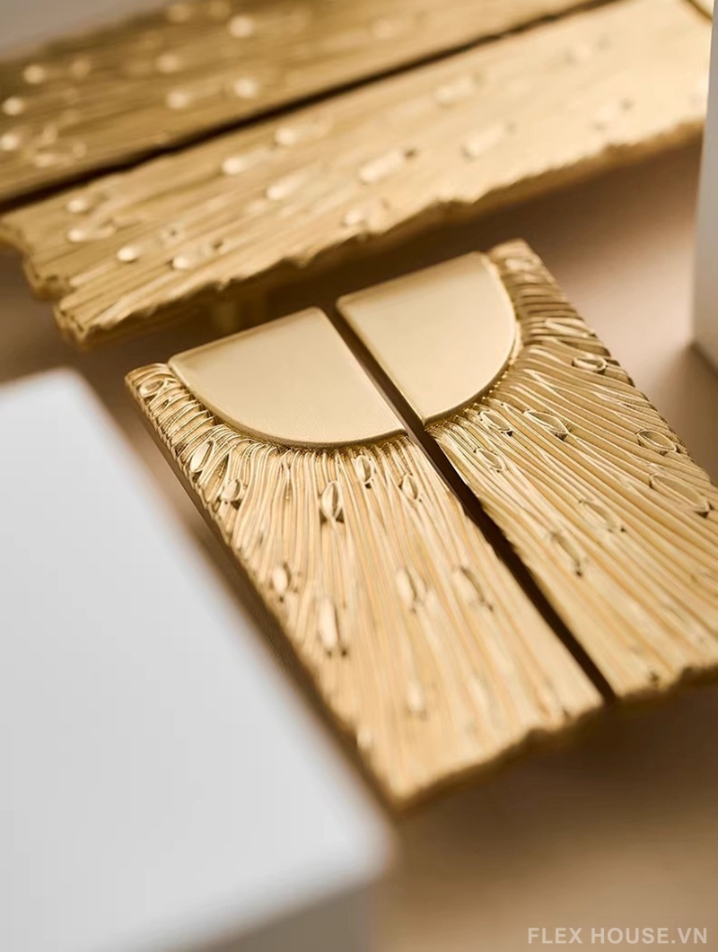 Tay nắm tủ đồng decor tia sáng hoàng kim LT2729 18 Tay nắm tủ đồng decor tia sáng hoàng kim LT2729 23