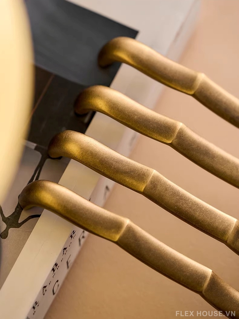 Tay nắm tủ đồng kiểu dáng uốn cong cao cấp LT777 12 Tay nắm tủ đồng kiểu dáng uốn cong cao cấp LT777 16