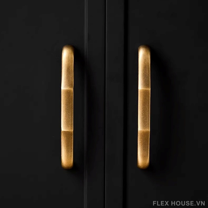 Tay nắm tủ đồng kiểu dáng uốn cong cao cấp LT777 6 Tay nắm tủ đồng kiểu dáng uốn cong cao cấp LT777 10