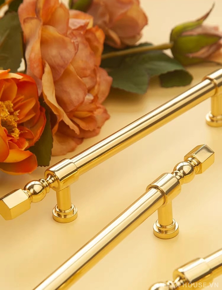 Tay nắm tủ đồng phong cách hoàng gia ZPK86 4 Tay nắm tủ đồng phong cách hoàng gia ZPK86 9
