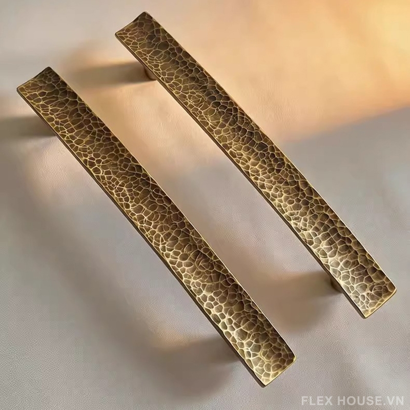 Tay nắm tủ đồng rèn Retro kiểu Pháp DX1312 6 Tay nắm tủ đồng rèn Retro kiểu Pháp DX1312 10