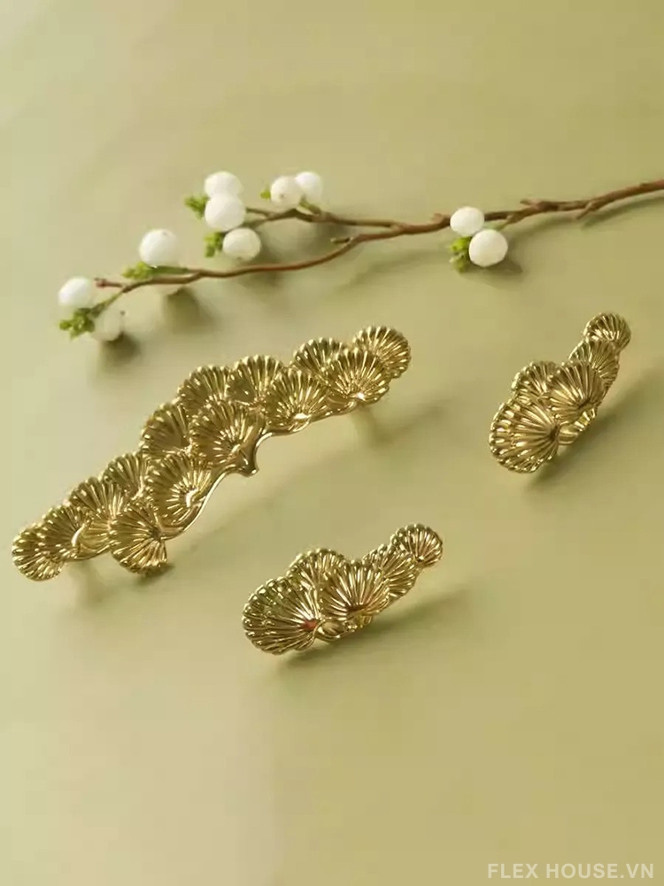 Tay nắm tủ đồng thau lá thông nghệ thuật ZPK586 1 Tay nắm tủ đồng thau lá thông nghệ thuật ZPK586 6