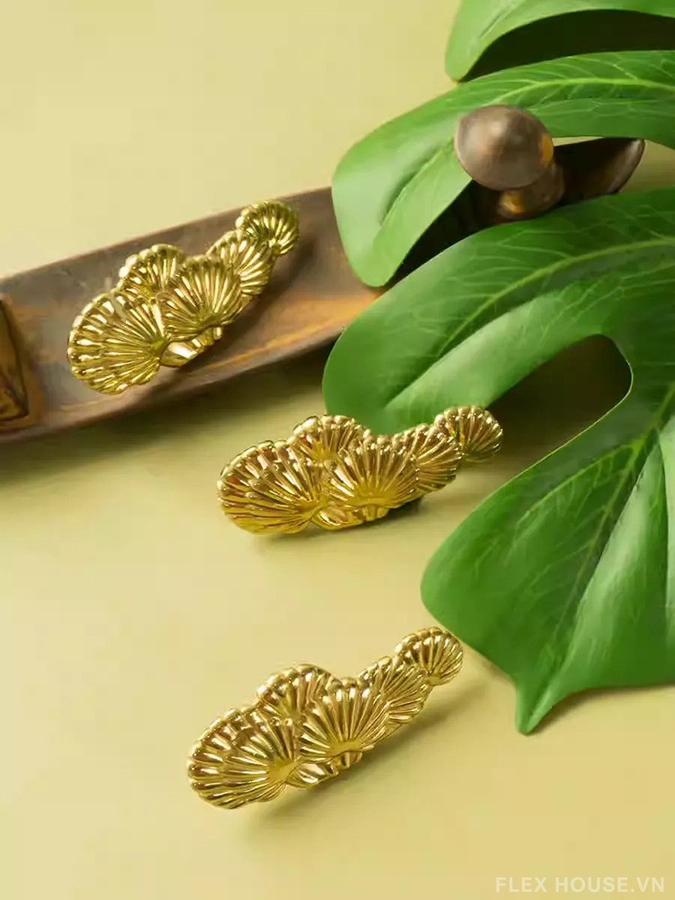 Tay nắm tủ đồng thau lá thông nghệ thuật ZPK586 2 Tay nắm tủ đồng thau lá thông nghệ thuật ZPK586 7