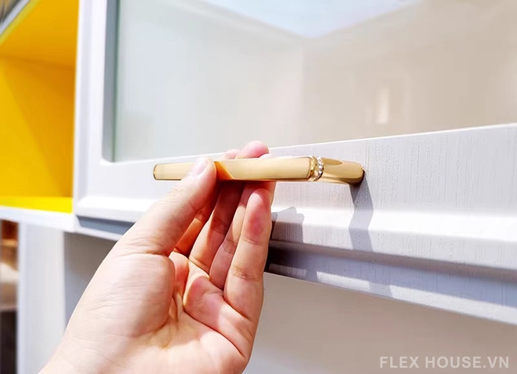 Tay nắm tủ hợp kim hiện đại đính đá cao cấp JM500Y 11 Tay nắm tủ hợp kim hiện đại đính đá cao cấp JM500Y 16