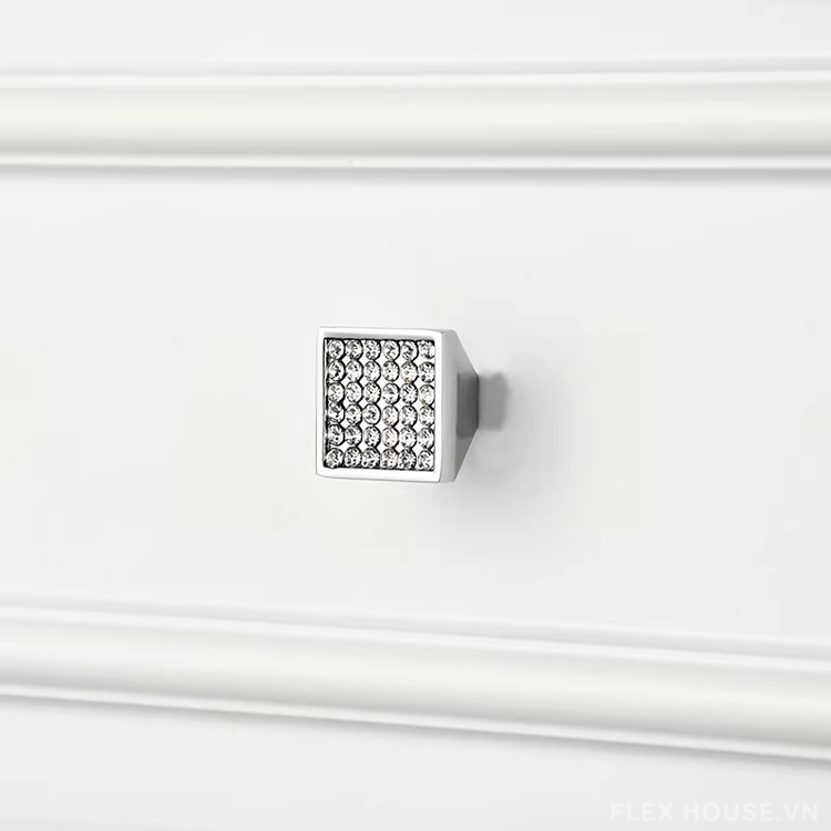 Tay nắm tủ quần áo hợp kim đính đá cao cấp JM791SV 7 Tay nắm tủ quần áo hợp kim đính đá cao cấp JM791SV 12