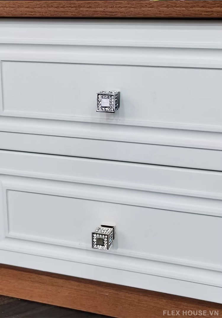 Tay nắm tủ quần áo hợp kim đính đá cao cấp JM791SV 9 Tay nắm tủ quần áo hợp kim đính đá cao cấp JM791SV 14