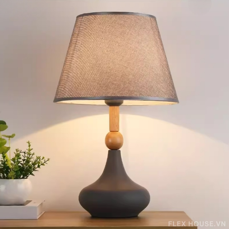 Đèn bàn bằng gỗ và sắt nghệ thuật chao vải Nordic SRL8541 8 Đèn bàn bằng gỗ và sắt nghệ thuật chao vải Nordic SRL8541