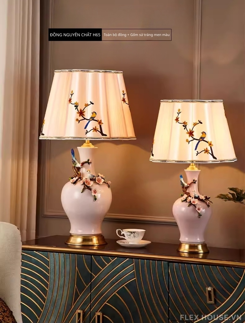 Đèn gốm vẽ men màu và chân đế đồng cổ điển SRL6359 1 Đèn gốm vẽ men màu và chân đế đồng cổ điển SRL6359