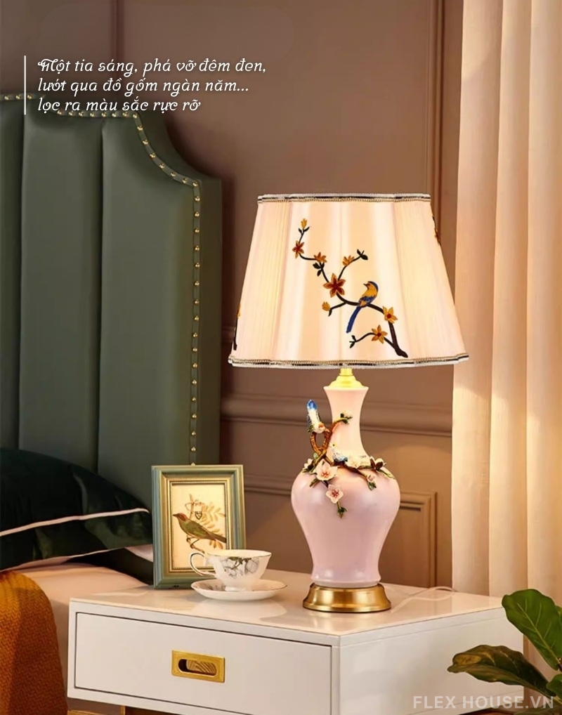 Đèn gốm vẽ men màu và chân đế đồng cổ điển SRL6359 3 Đèn gốm vẽ men màu và chân đế đồng cổ điển SRL6359